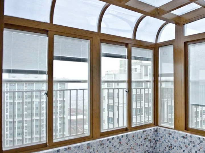 铝木门窗厂家：如何正确选择适合自己的铝木门窗？